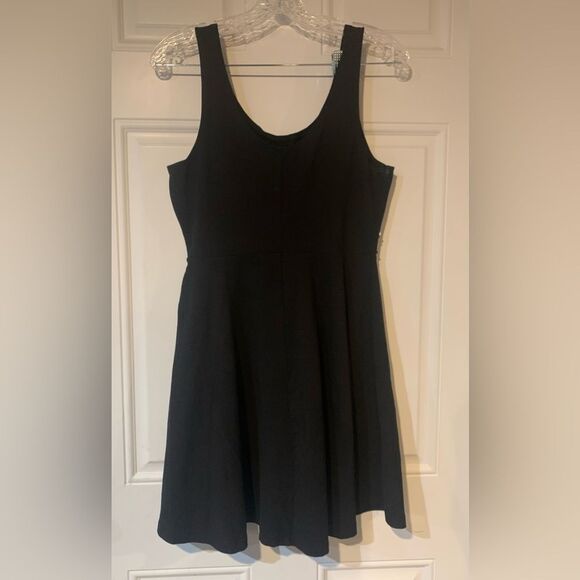 Express Black Dress with Sequin Detailing - Picture 2 of 9
